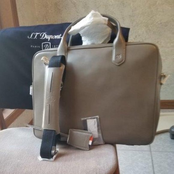 S.T. Dupont Unisex Messenger Bag - Picture 3 of 13